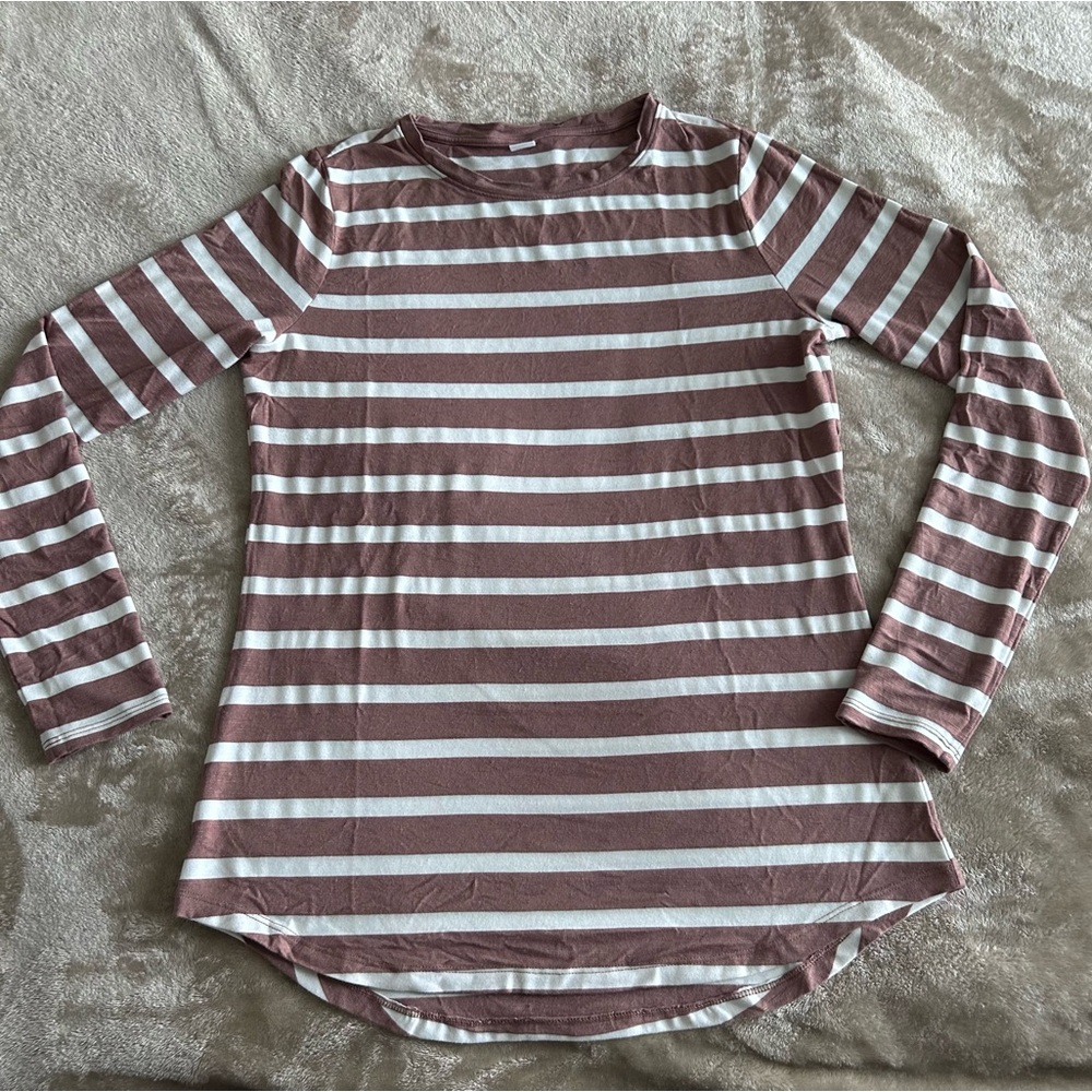 striped long sleeve white & rose/mauve size S Tall EUC